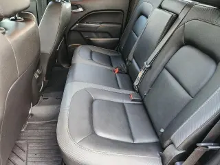 GMC Canyon 2021 4x4 AT4 4dr Crew Cab 5 ft. SB (Cloth)