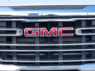 GMC Canyon 2021 4x4 AT4 4dr Crew Cab 5 ft. SB (Cloth)