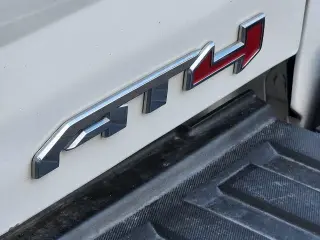 GMC Canyon 2021 4x4 AT4 4dr Crew Cab 5 ft. SB (Cloth)