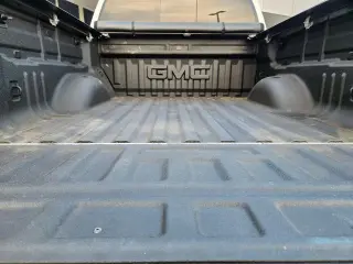 GMC Canyon 2021 4x4 AT4 4dr Crew Cab 5 ft. SB (Cloth)