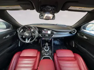 Alfa Romeo Giulia 2023 Sprint 4dr Sedan