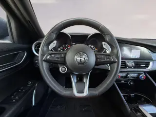 Alfa Romeo Giulia 2023 Sprint 4dr Sedan