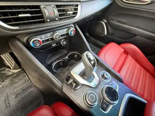 Alfa Romeo Giulia 2023 Sprint 4dr Sedan