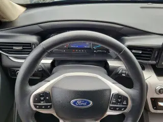 Ford Explorer 2024 AWD XLT 4dr SUV