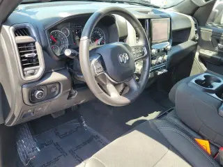 Ram 1500 2025 4x2 Tradesman 4dr Crew Cab 5.6 ft. SB Pickup