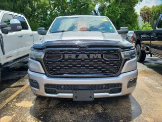 Ram 1500 2025 4x2 Tradesman 4dr Crew Cab 5.6 ft. SB Pickup