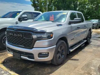 Ram 1500 2025 4x2 Tradesman 4dr Crew Cab 5.6 ft. SB Pickup