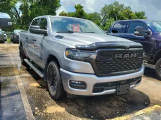 Ram 1500 2025 4x2 Tradesman 4dr Crew Cab 5.6 ft. SB Pickup