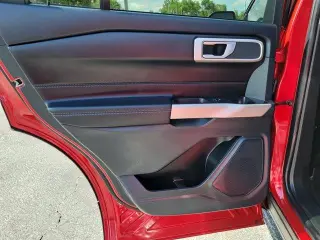 Ford Explorer 2023 XLT 4dr SUV