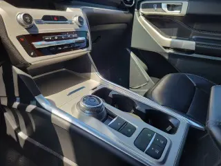 Ford Explorer 2023 XLT 4dr SUV