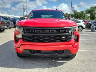 Chevrolet Silverado 1500 2026 4x2 Custom 4dr Crew Cab 5.8 ft. SB