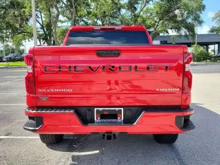 Chevrolet Silverado 1500 2026 4x2 Custom 4dr Crew Cab 5.8 ft. SB