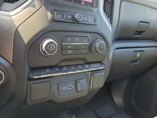 Chevrolet Silverado 1500 2026 4x2 Custom 4dr Crew Cab 5.8 ft. SB