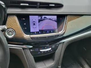 Cadillac XT6 2020 Premium Luxury 4dr SUV