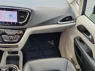 Chrysler Pacifica 2024 Touring L 4dr Mini-Van