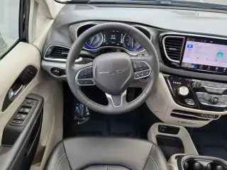 Chrysler Pacifica 2024 Touring L 4dr Mini-Van