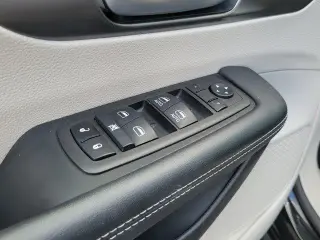 Chrysler Pacifica 2024 Touring L 4dr Mini-Van