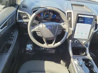 Ford Edge 2022 AWD SE 4dr Crossover
