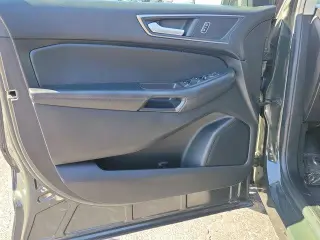 Ford Edge 2022 AWD SE 4dr Crossover