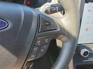 Ford Edge 2022 AWD SE 4dr Crossover