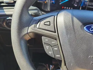 Ford Edge 2022 AWD SE 4dr Crossover