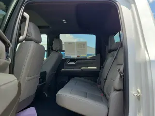 GMC Sierra 1500 2022 4x4 SLT 4dr Crew Cab 5.8 ft. SB
