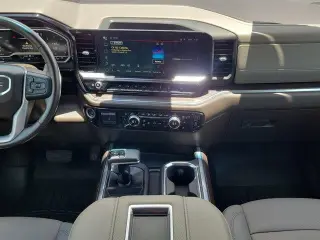 GMC Sierra 1500 2022 4x4 SLT 4dr Crew Cab 5.8 ft. SB