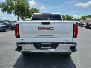 GMC Sierra 1500 2022 4x4 SLT 4dr Crew Cab 5.8 ft. SB