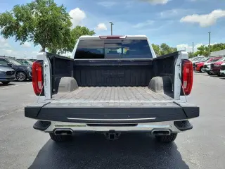 GMC Sierra 1500 2022 4x4 SLT 4dr Crew Cab 5.8 ft. SB