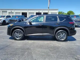 Nissan Rogue 2024 S 4dr Crossover