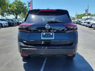Nissan Rogue 2024 S 4dr Crossover