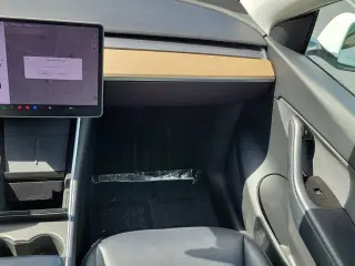 Tesla Model Y 2021 AWD Long Range 4dr Crossover
