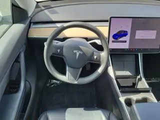 Tesla Model Y 2021 AWD Long Range 4dr Crossover