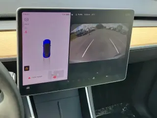 Tesla Model Y 2021 AWD Long Range 4dr Crossover