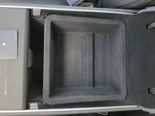 Tesla Model Y 2021 AWD Long Range 4dr Crossover