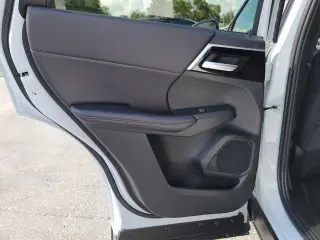 Mitsubishi Outlander 2024 SE 4dr SUV
