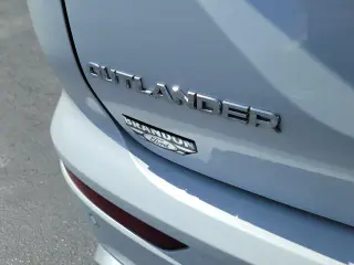 Mitsubishi Outlander 2024 SE 4dr SUV