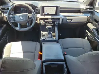 Toyota Tacoma 2025 4x4 SR5 4dr Double Cab 5.0 ft SB
