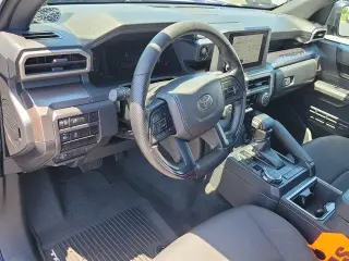 Toyota Tacoma 2025 4x4 SR5 4dr Double Cab 5.0 ft SB