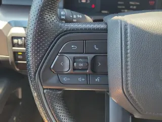 Toyota Tacoma 2025 4x4 SR5 4dr Double Cab 5.0 ft SB