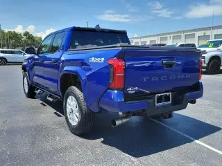 Toyota Tacoma 2025 4x4 SR5 4dr Double Cab 5.0 ft SB