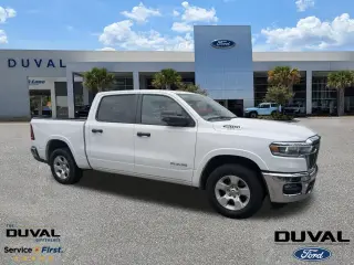 Ram 1500 2025 4x4 Lone Star 4dr Crew Cab 5.6 ft. SB Pickup
