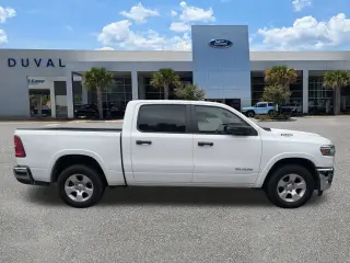 Ram 1500 2025 4x4 Lone Star 4dr Crew Cab 5.6 ft. SB Pickup