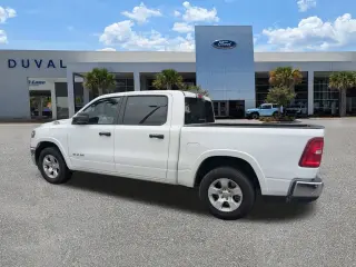 Ram 1500 2025 4x4 Lone Star 4dr Crew Cab 5.6 ft. SB Pickup