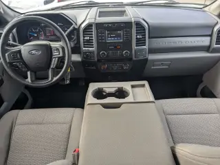 Ford F-250 Super Duty 2018 4x4 King Ranch 4dr Crew Cab 8 ft. LB Pickup