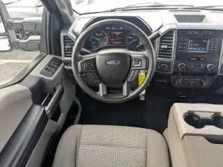 Ford F-250 Super Duty 2018 4x4 King Ranch 4dr Crew Cab 8 ft. LB Pickup