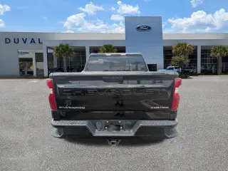 Chevrolet Silverado 1500 2023 4x4 Custom 4dr Crew Cab 5.8 ft. SB