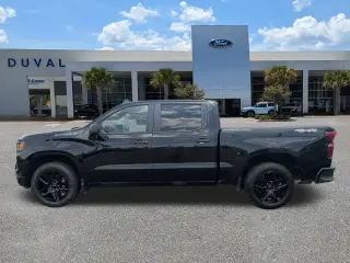 Chevrolet Silverado 1500 2023 4x4 Custom 4dr Crew Cab 5.8 ft. SB