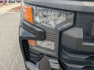 Chevrolet Silverado 1500 2023 4x4 Custom 4dr Crew Cab 5.8 ft. SB