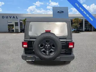Jeep Wrangler Unlimited 2022 4x4 Sport 4dr SUV